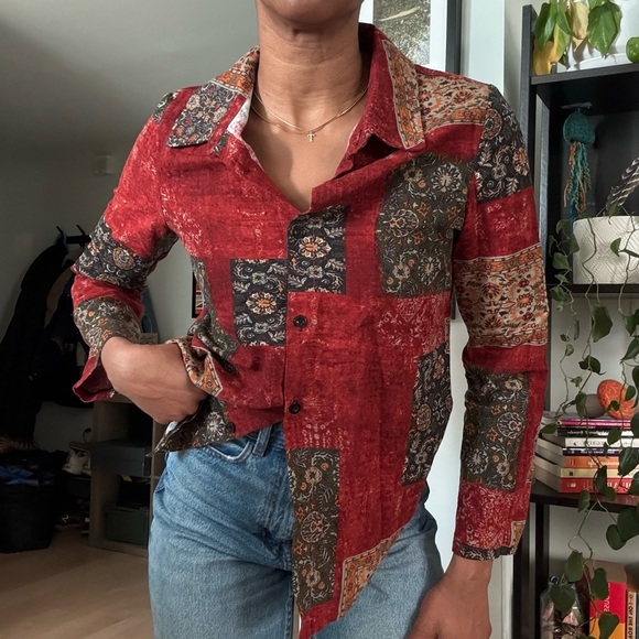 Button Down Top - Picture 2 of 10